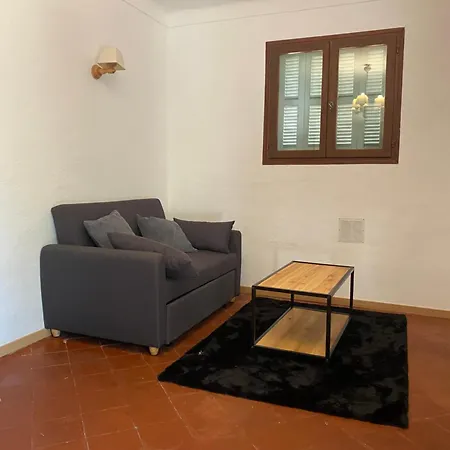 L'oustalet Apartmán *