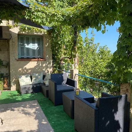L'oustalet Apartment