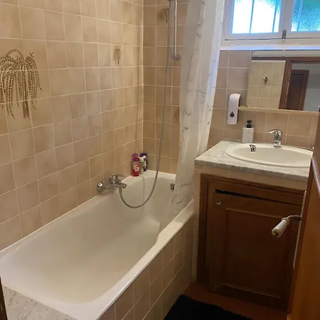 L'oustalet Apartment