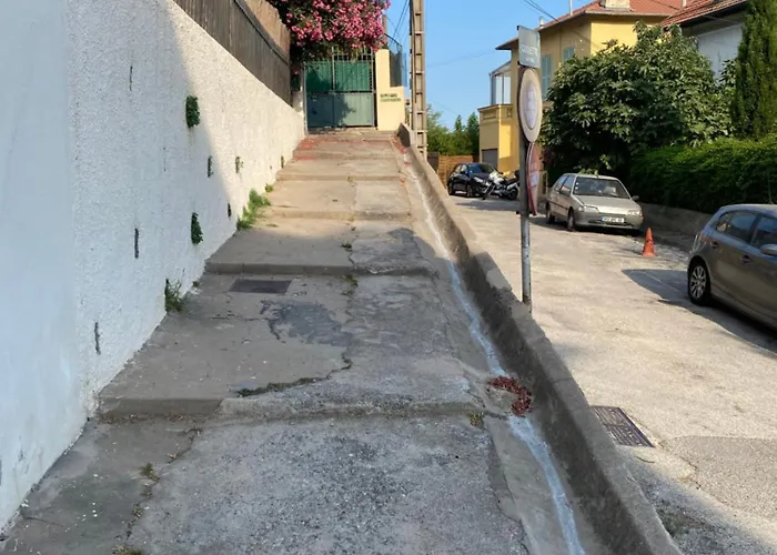 L'oustalet Apartmán *